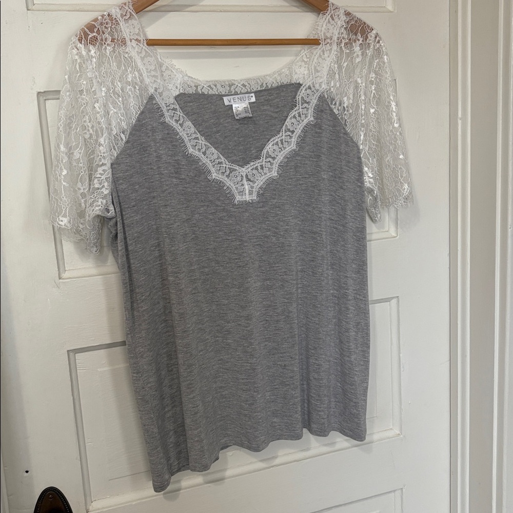 VENUS Lace V neck and Sleeves Top